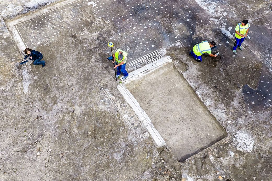 I saccheggiatori hanno trovato un palazzo romano