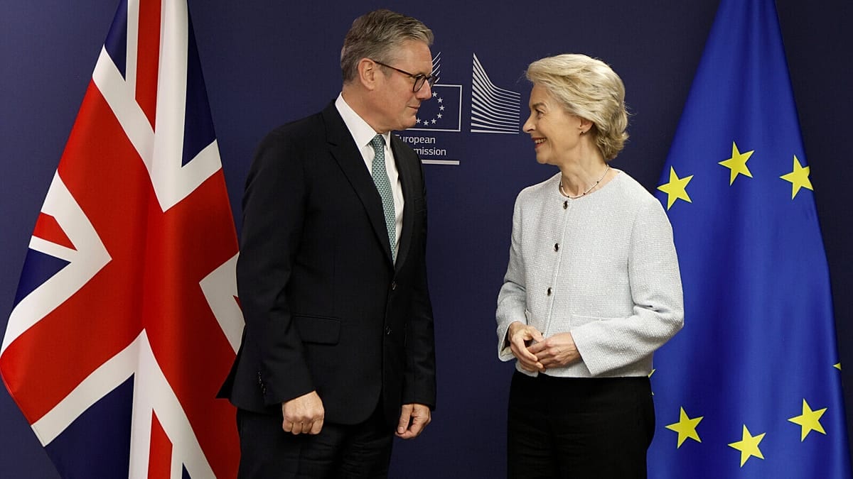 Starmer odešel, než ho Británie vyhodila