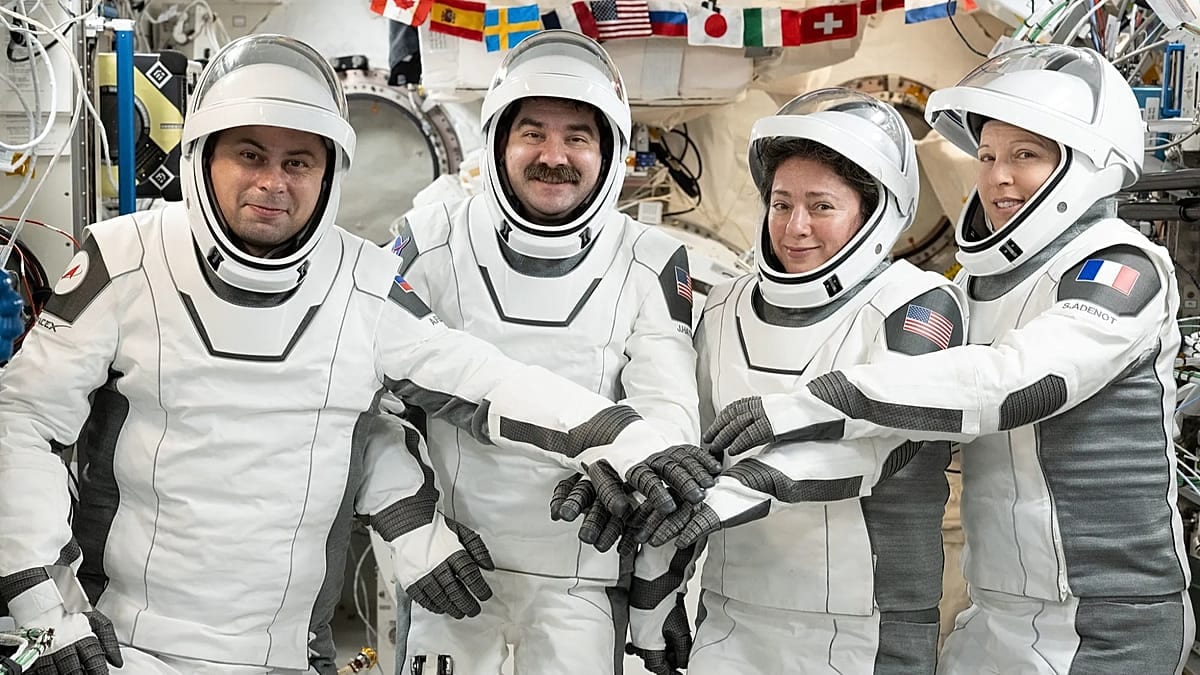 Termina il volo spaziale più lungo d'Europa