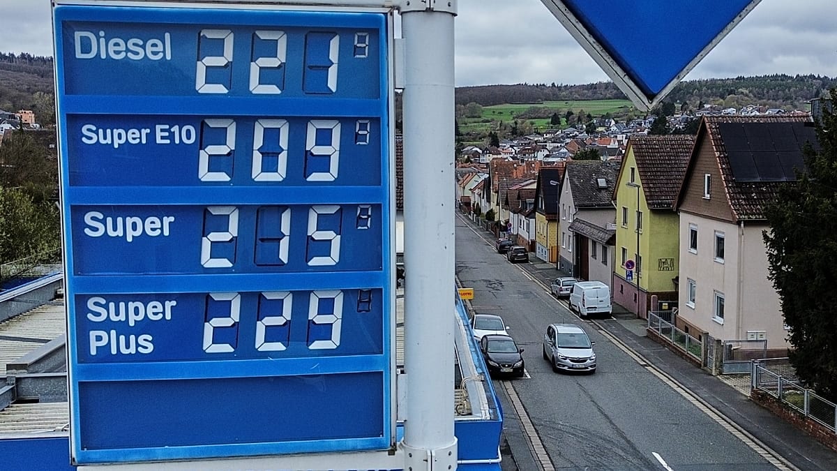 La tua guerra, Donald. La nostra bolletta del carburante.