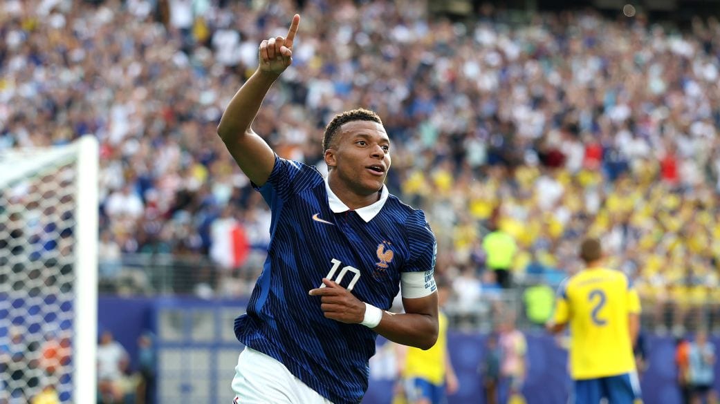 Dejte Ballon d'Or Yamalovi, ne Mbappému