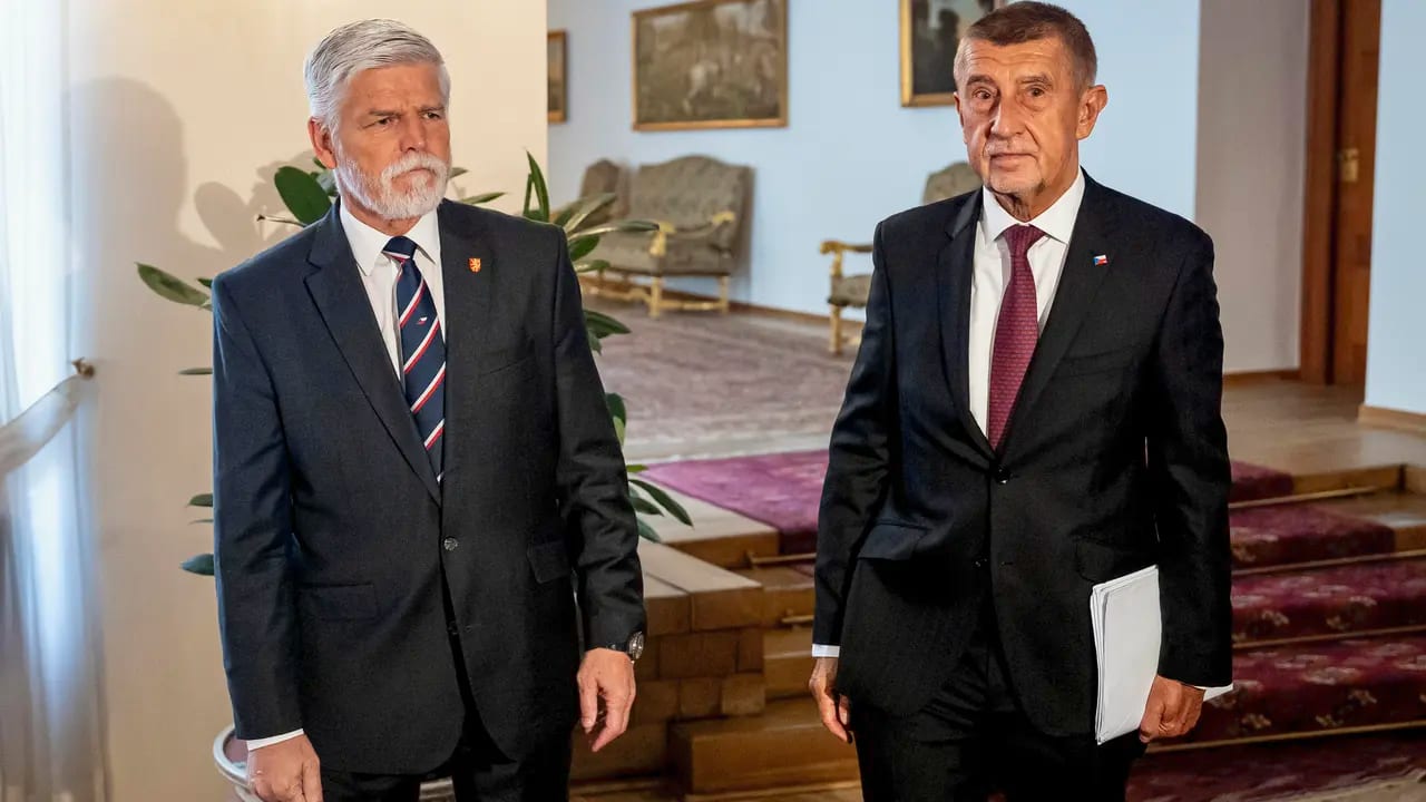 Pavel by se měl zúčastnit summitu NATO