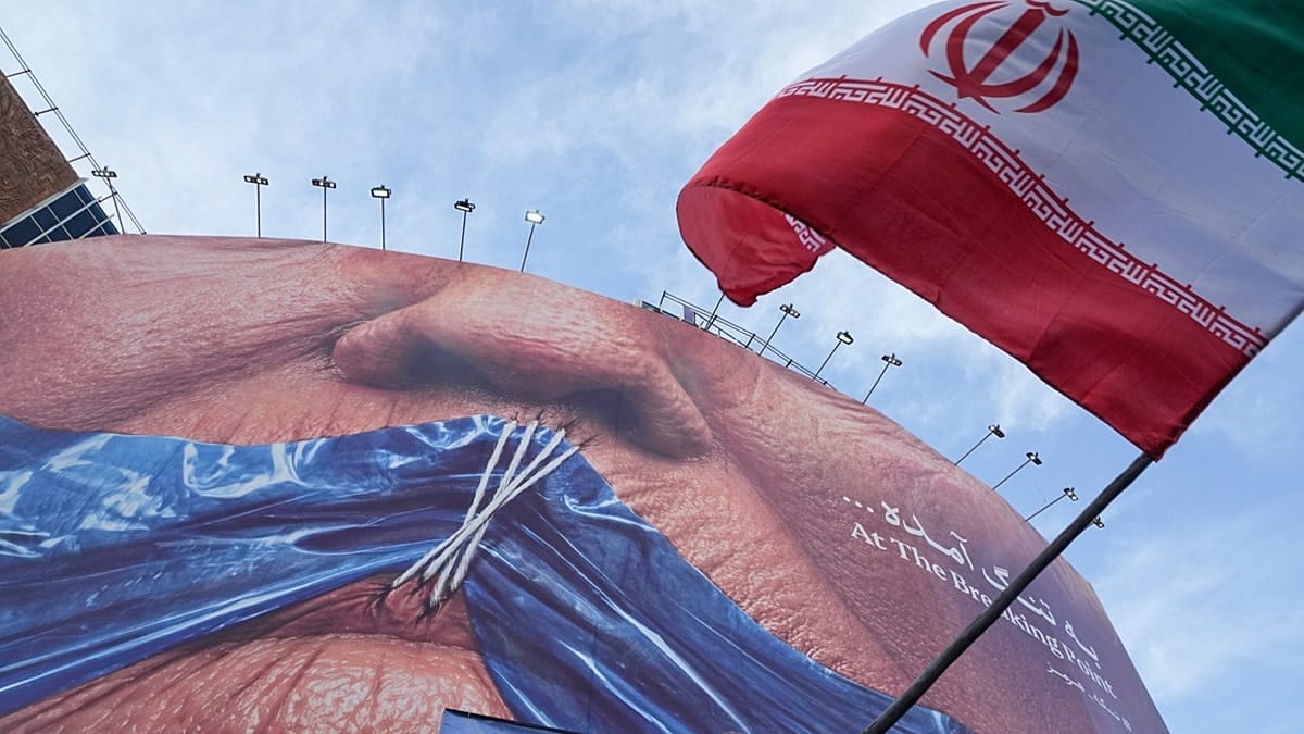 Bombardare nuovamente l'Iran è un crimine di guerra