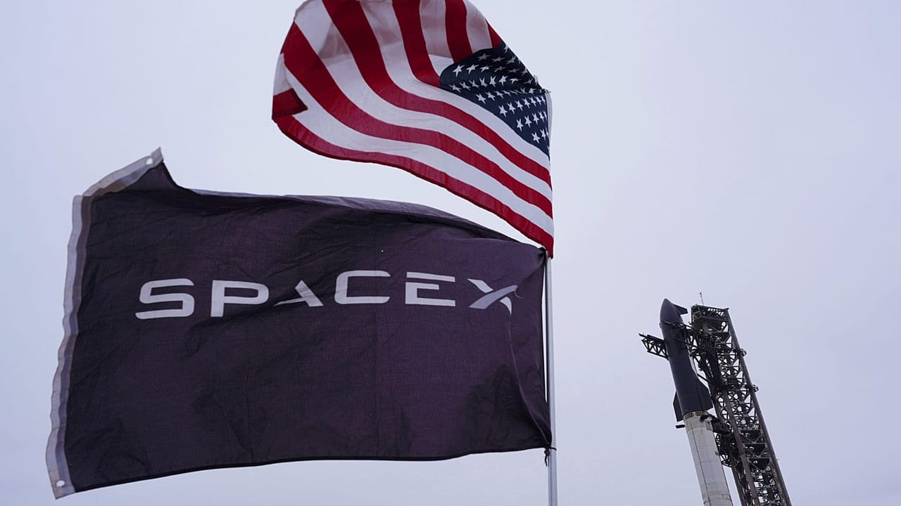 Musk jde na veřejnost, peněženka je jaderná